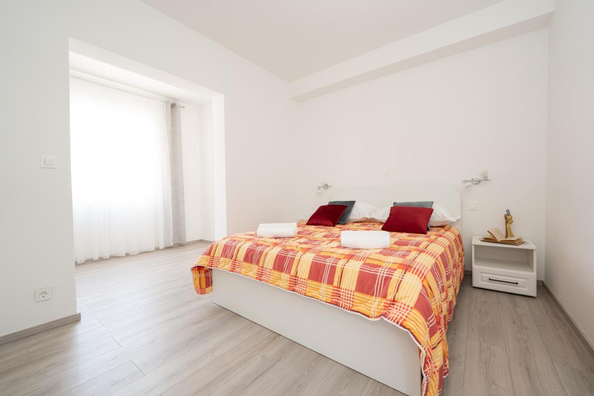 Apartments Biserka ノヴァリャ エクステリア 写真